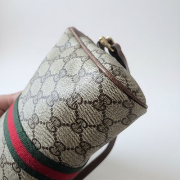 ⛔️SOLD⛔️Gucci Accessory Collection Camera Bag GG Supreme Monogram W/COA - Picture 6 of 17